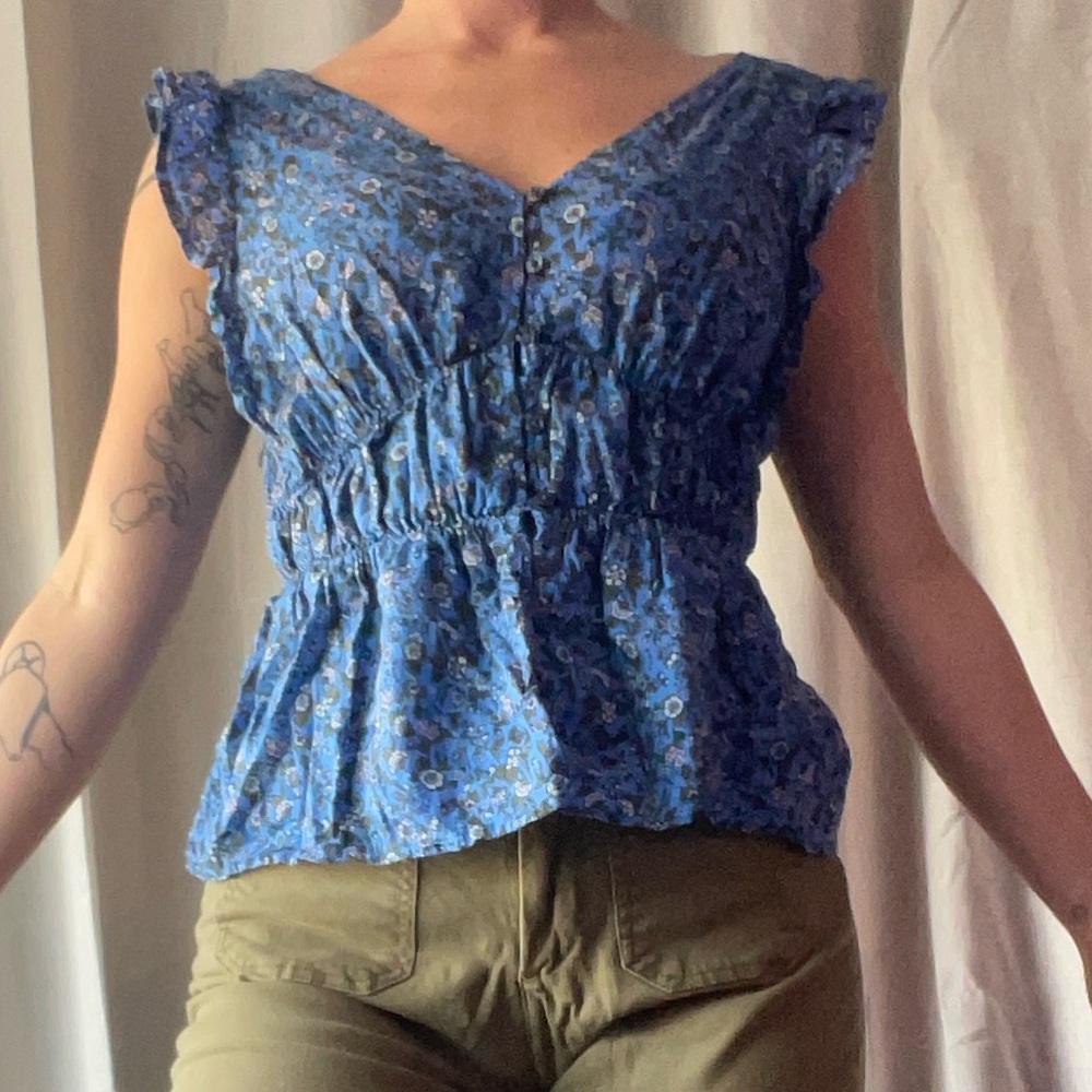 Old Navy Floral Dainty Summer Blouse